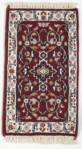 Traditional Hand Knotted Red Wool Rug 1'4 x 2' - IGotYourRug