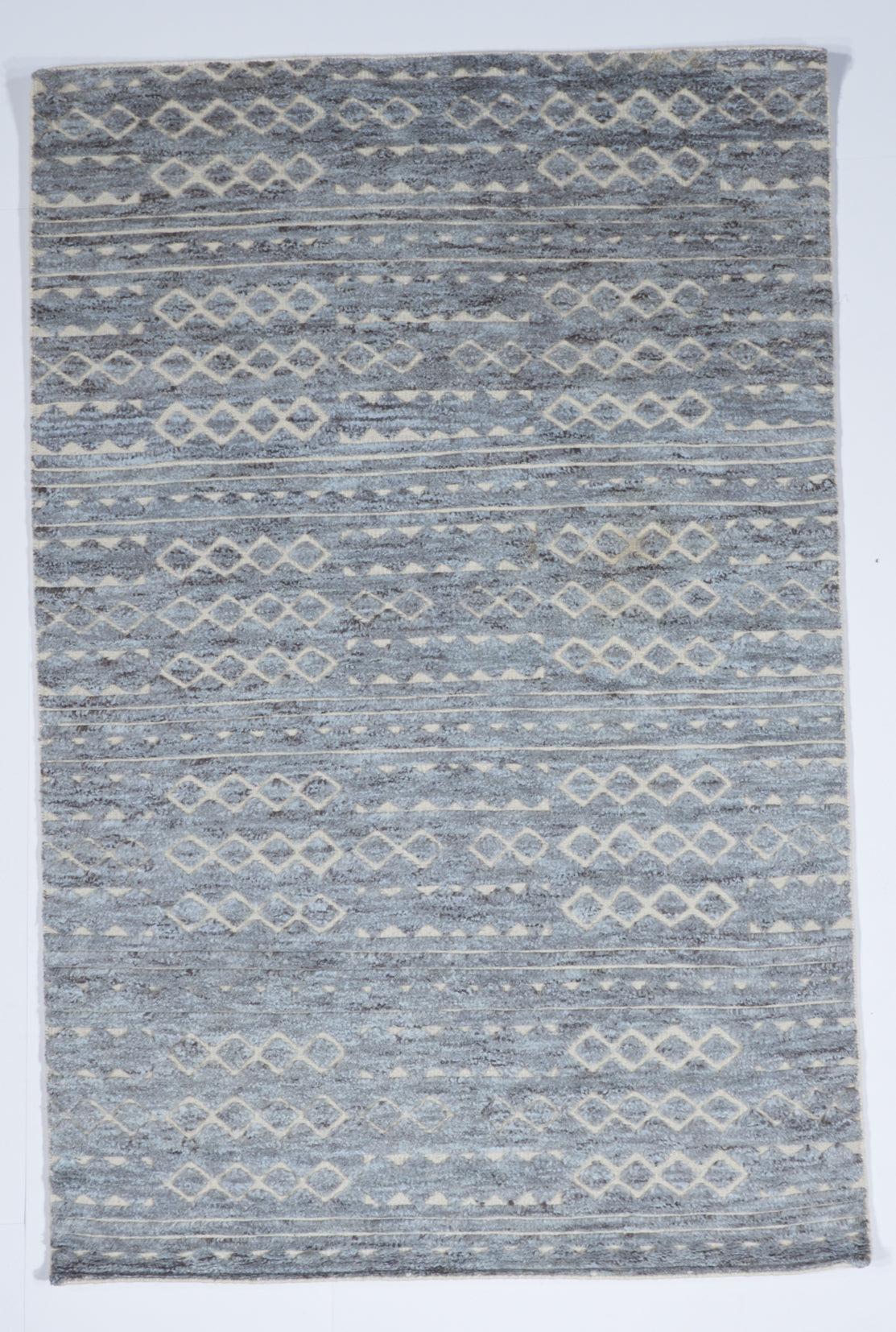 Transitional Hand Knotted Gray Wool Rug 5' x 8' - IGotYourRug