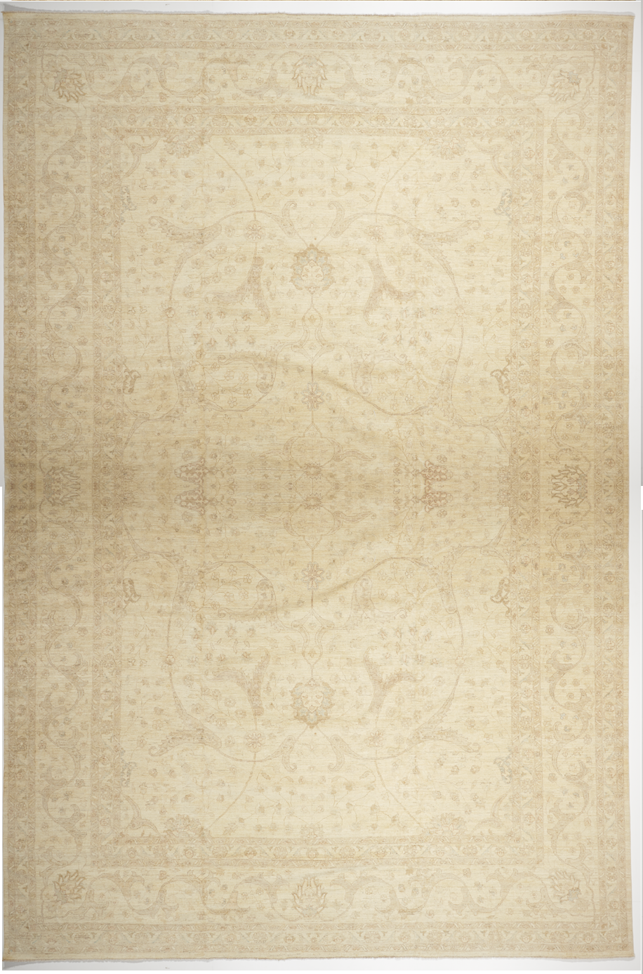 Traditional Hand Knotted Beige Wool Rug 13'9" x 19'8"